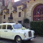 taxi anglais blanc voiture de mariage Abbaye Royale Notre Dame de Cercanceaux location taxi anglais Cathédrale d'Auxerre